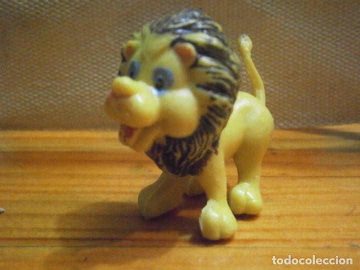 Figuras de goma y PVC: leon a&ntilde;os 80 90 - Foto 1