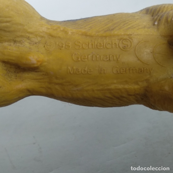 Figuras de goma y PVC: perro pastor alem&aacute;n 98 Schleich - Foto 2