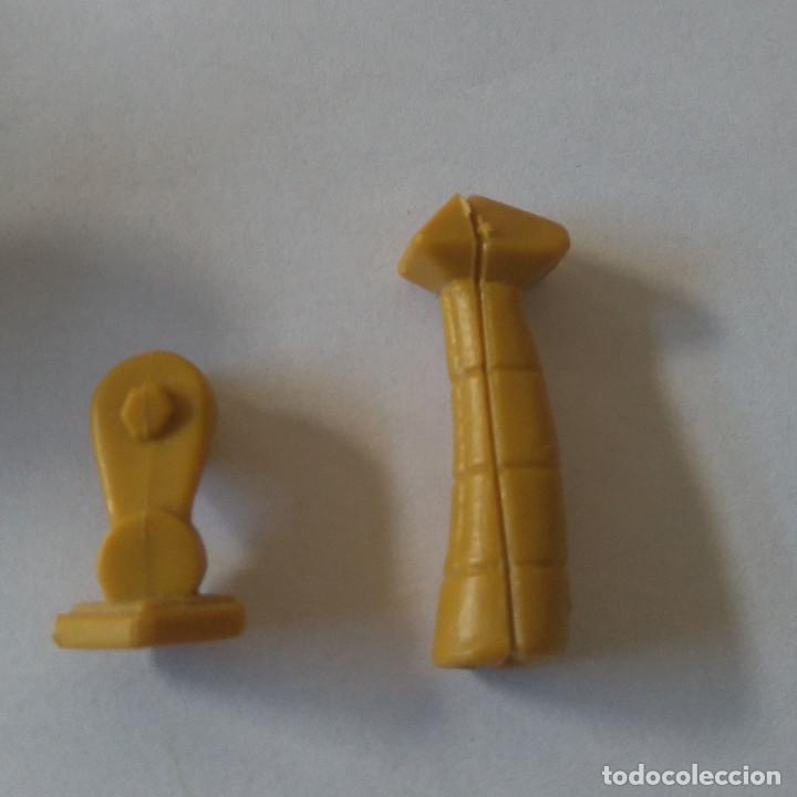 Figuras de Borracha e PVC: LEER*!!! piezas parte desguace dinosaurio kinder montable 90