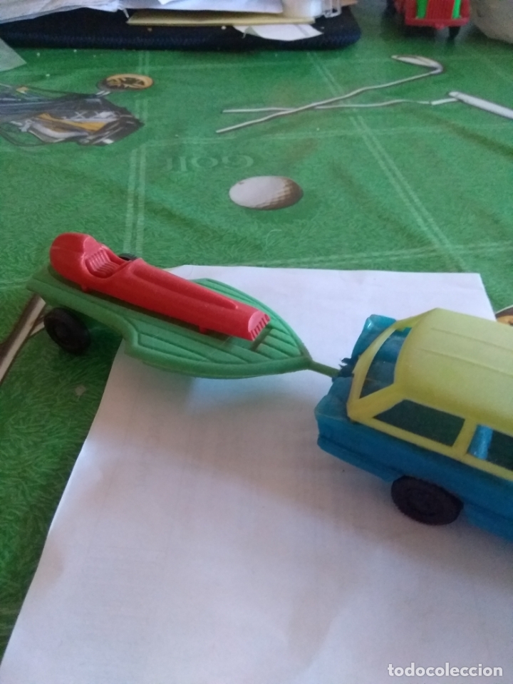 Figuras de goma y PVC: ANTIGUO COCHE CON REMOLQUE - Foto 3