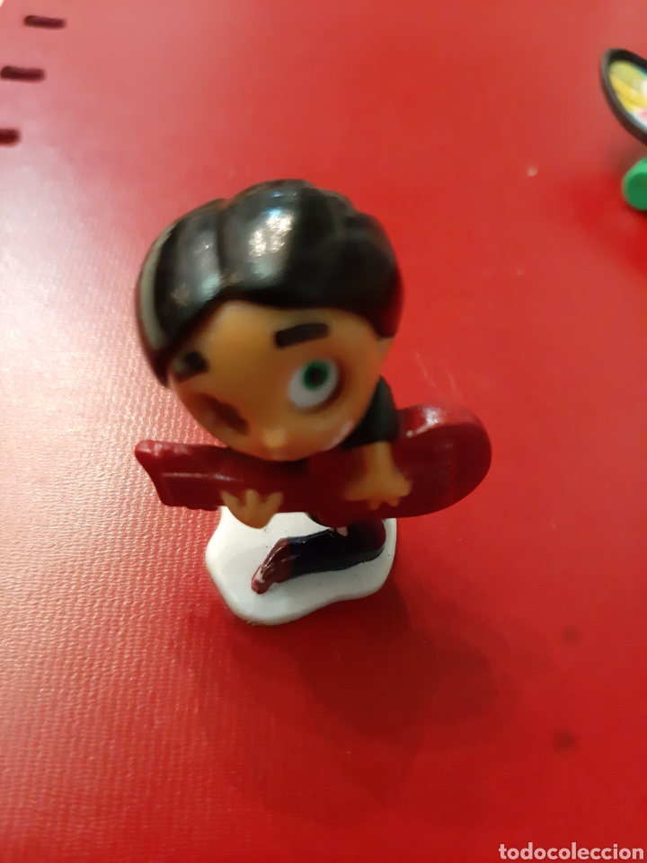 Figuras de goma y PVC: Mpg figura guitarrista - Foto 1