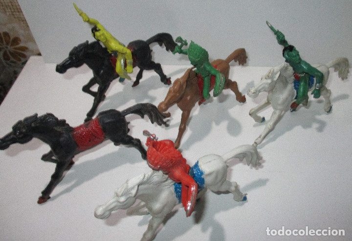 Figuras de goma y PVC: Lote figuras de pl&aacute;stico, indios a caballo, LAFREDO?? - Foto 3