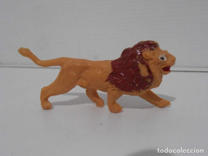 Figuras de goma y PVC: FIGURA LEON PECH HERMANOS - Foto 1