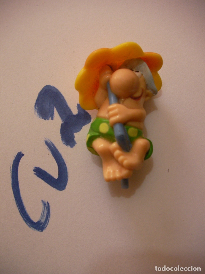 Gummi- und PVC-Figuren: HOMBRE CON SOMBRILLA - ENVIO INCLUIDO A ESPA&Ntilde;A