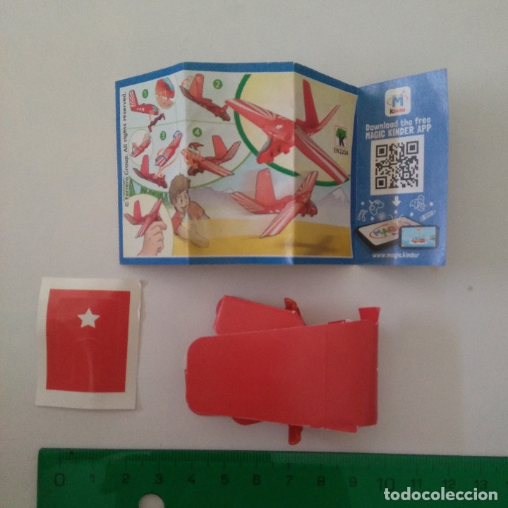 Kinder Figures: avion kinder 2019 en avioneta en220a en 220a secundario