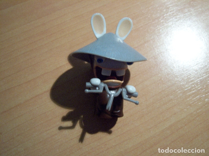 Figuras de goma y PVC: FIGURA DE RABBIT - Foto 1