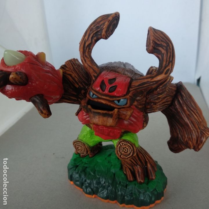 Figuras de goma y PVC: IGURA SKYLANDERS GIANTS TREE REX - Foto 1