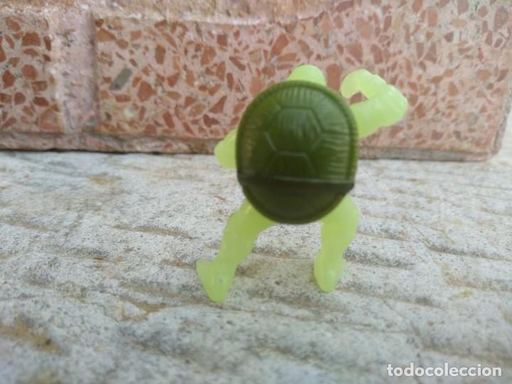 Figuras de goma y PVC: Mu&ntilde;eco tipo Dunkin tortuga ninja - Foto 3