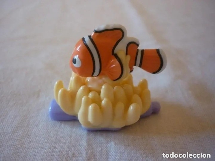 Figuras de goma Kinder: figura kinder - buscando a nemo - Foto 1