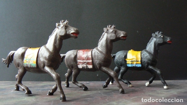 Figuras de goma y PVC: GAMA - TRES CABALLOS DE INDIOS - Foto 2
