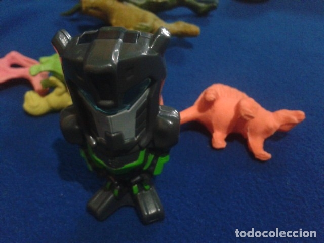Figuras de goma y PVC: FIGURA TRANSFORMER ( NESTLE ) 2015 - Foto 1