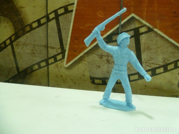 Figuras de goma y PVC: Soldado monocolor americano de Comansi - Foto 1