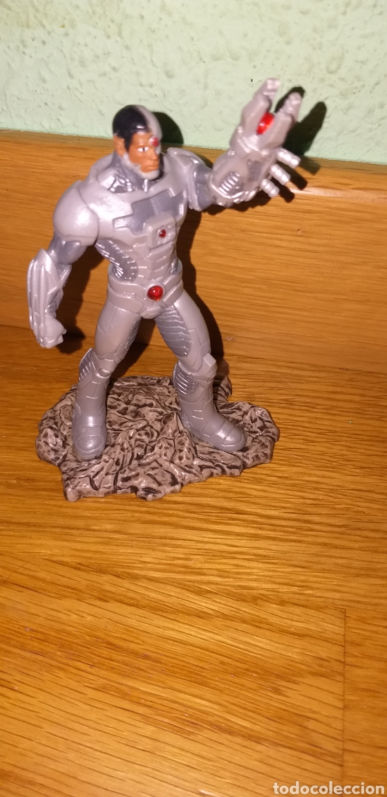 Figuras de goma y PVC: Figura pvc marvel - Foto 1