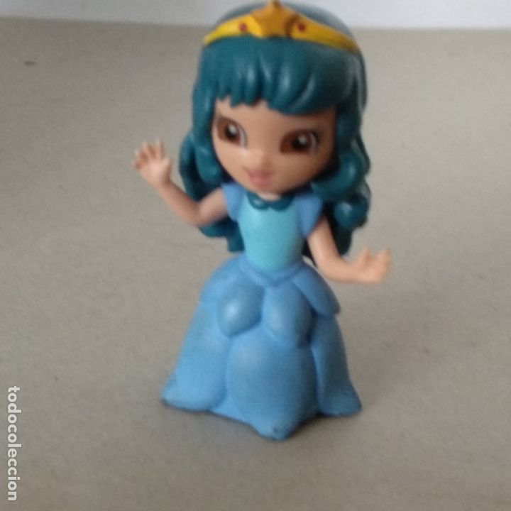 Figuras de goma y PVC: figura Magiki - Foto 1