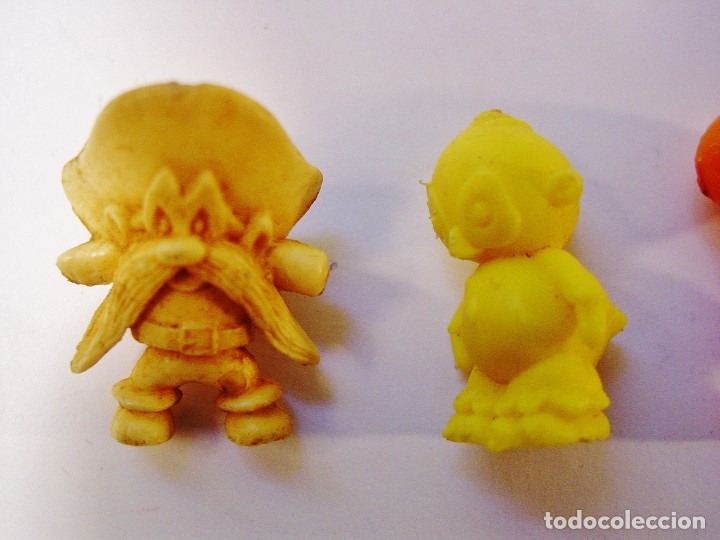 Figuras de goma y PVC: 9 FIGURITAS PIRATAS Y WARNER DE DUNKIN. - Foto 13
