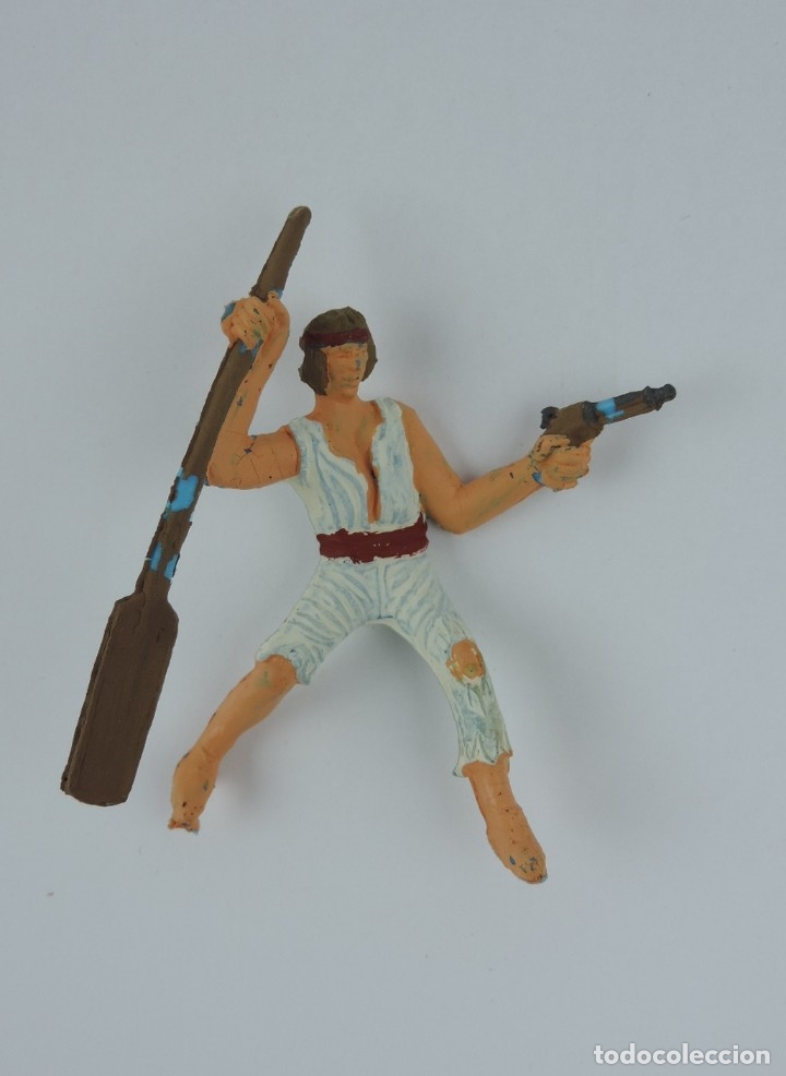 Figurines en Caoutchouc et PVC: FIGURA DE PLASTICO PARECE PIRATA CON REMO Y PISTOLA, MIDE 7 CMS.