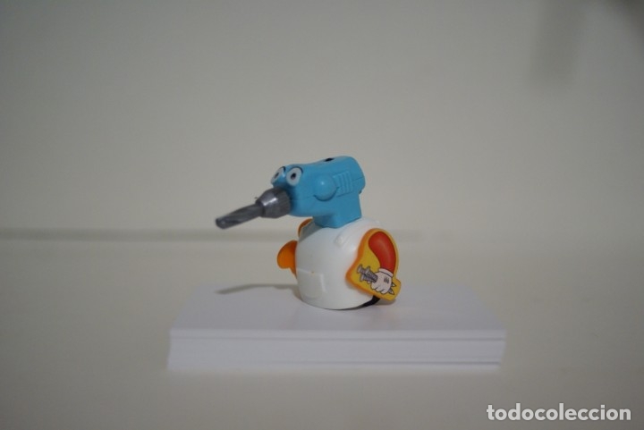 Kinder &Uuml;berraschung: Taladro con ruedas, mueve la cabeza K03 N&ordm; 55