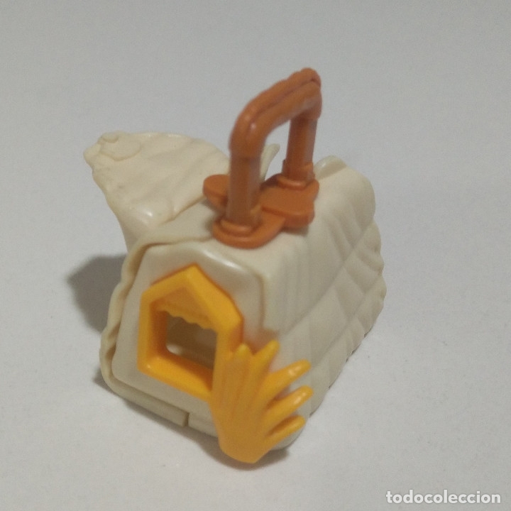 Figuras de Goma Kinder: kinder casita del gnomo diorama maleta maletin mu&ntilde;eco miniatura mini enano escenario maletita
