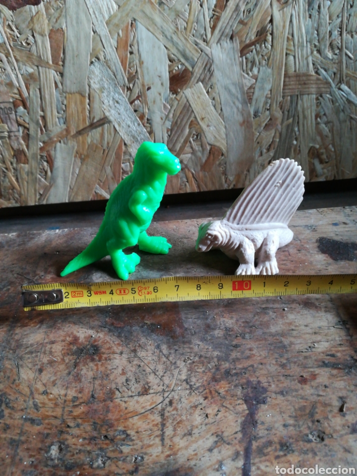 Figuras de goma y PVC: 2 dinosaurios de la marca Yolanda - Foto 1