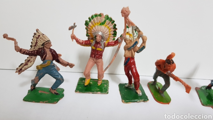 Figuras de goma y PVC: LOTE DE 8 INDIOS PECH, A&Ntilde;OS 70 - Foto 1