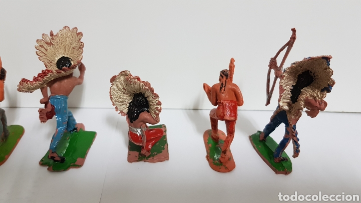 Figuras de goma y PVC: LOTE DE 8 INDIOS PECH, A&Ntilde;OS 70 - Foto 5