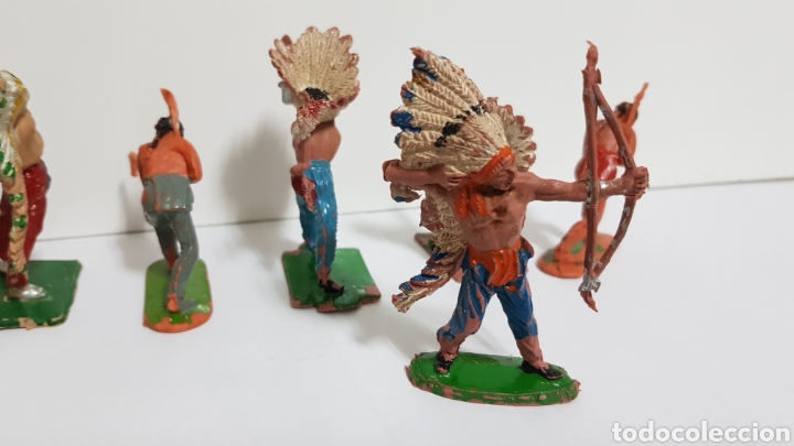 Figuras de goma y PVC: LOTE DE 8 INDIOS PECH, A&Ntilde;OS 70 - Foto 9