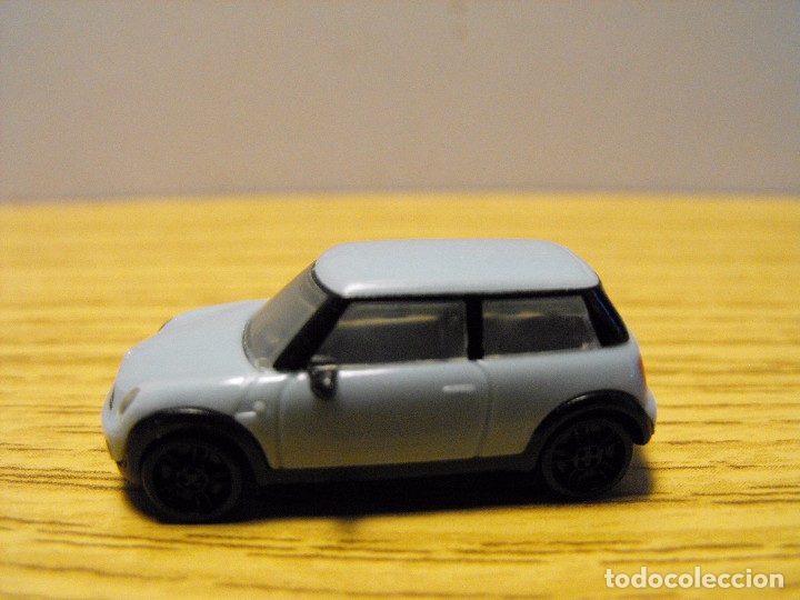 Figuras de goma Kinder: Mini BMW.  KINDER - Foto 3