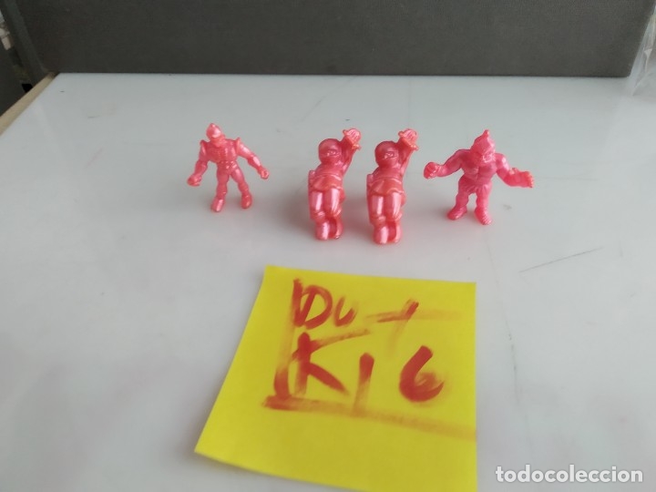 Figuras de goma y PVC: ANTIGUO MU&Ntilde;EQUITO DUNKIN  LOTE DE 4 - Foto 4