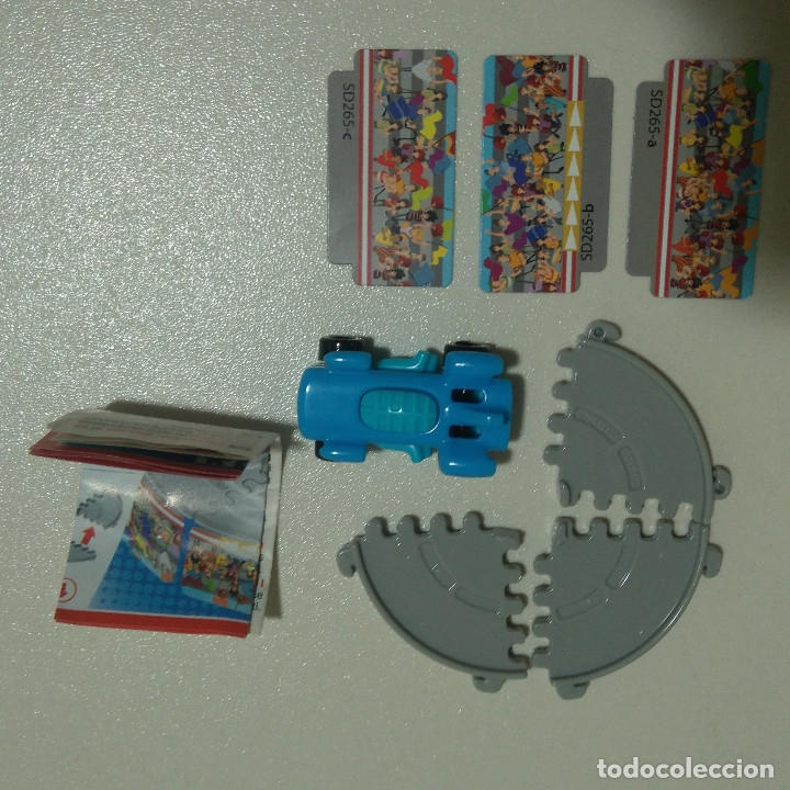 Figuras de Borracha e PVC: kinder circuito coche carreras se