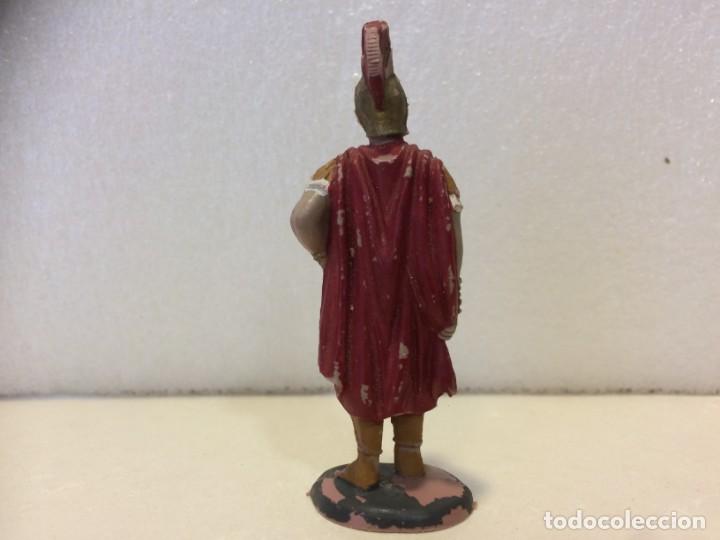 Figuras de goma y PVC: Oliver - Figura Romano - Foto 2