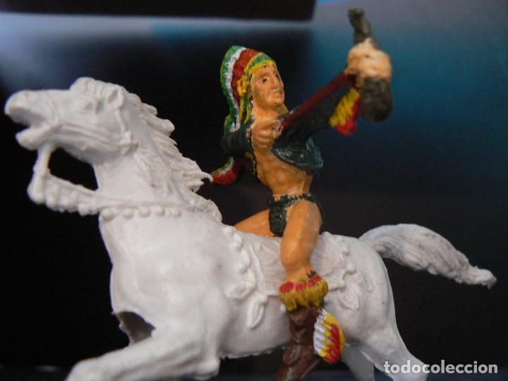 Figuras de goma y PVC: INDIO A CABALLO DE REIGON - Foto 1
