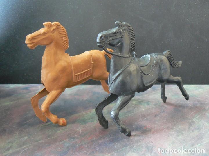 Figuras de goma y PVC: DOS CABALLOS DE LAFREDO - Foto 2