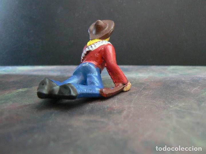 Figuras de goma y PVC: VAQUERO TUMBADO &iquest;ELASTOLIN? - Foto 4