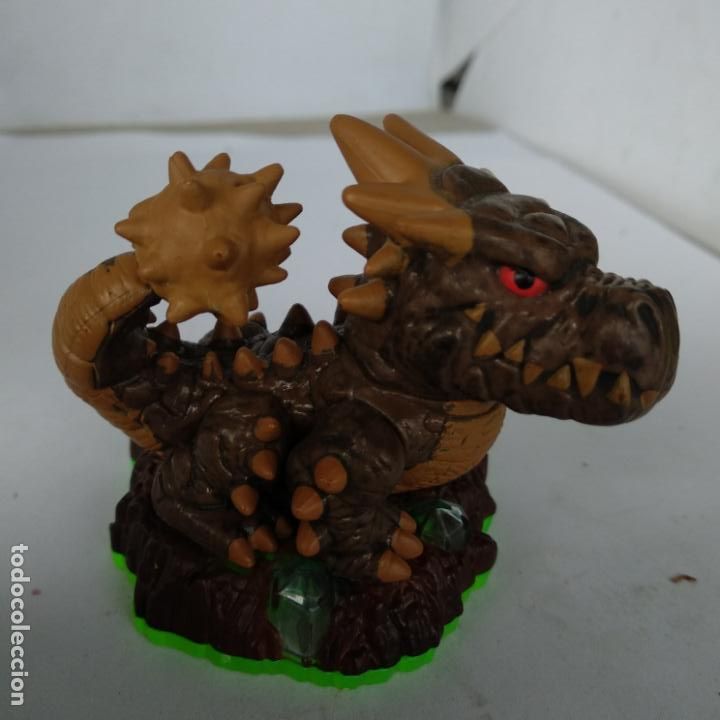 Figuras de goma y PVC: 83982888 bash skylanders - Foto 2