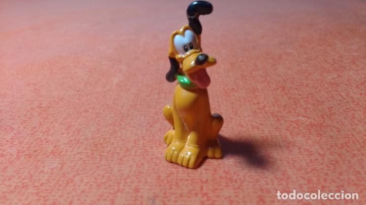 Figuras de goma Kinder: Figuras varias pvc dinney pluto - Foto 1