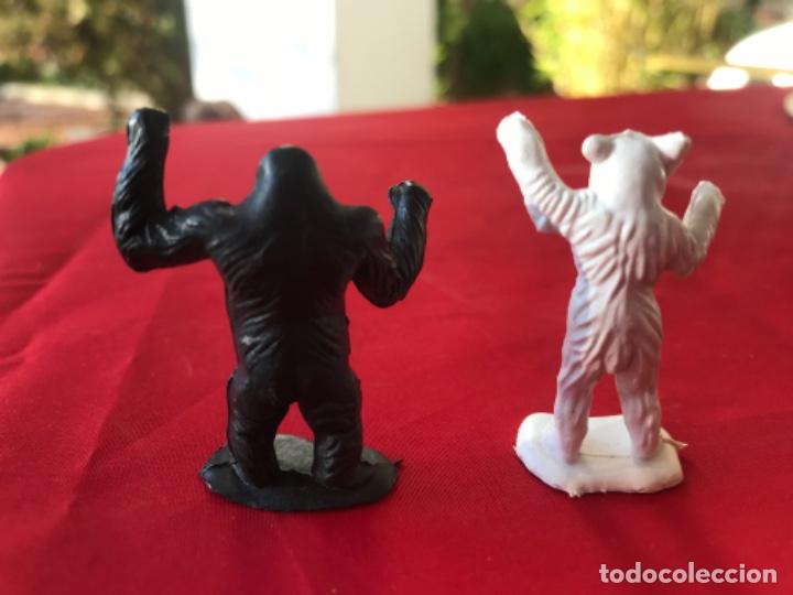 Figuras de Goma y PVC: Antiguos muñecos Animal jecsan pech comansi oso polar / yeti gorila 4,5 cm ver fotografias - Foto 2 - 186149731