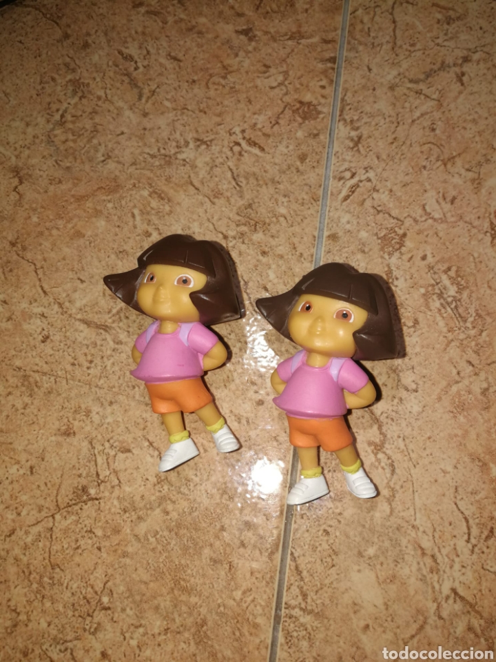 Figuras de goma y PVC: Mu&ntilde;eca dora la Exploradora - Foto 1