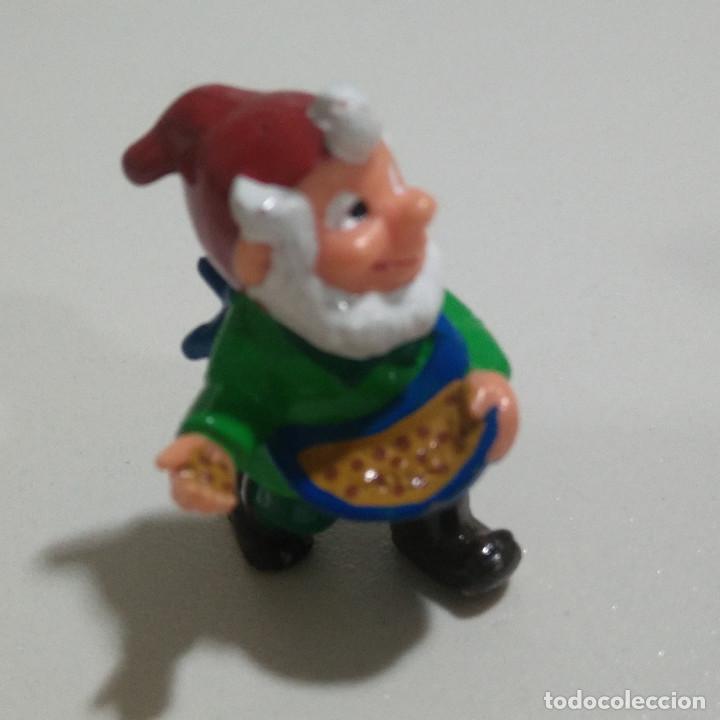 Figuras de Goma Kinder: granjero enano gnomo mu&ntilde;eco kinder granja mu&ntilde;eco figura