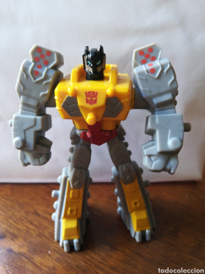 Figuras de goma y PVC: Figura transformer cyberverse - Foto 1