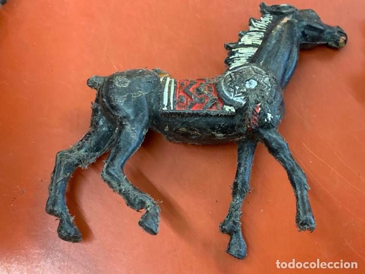 Figure di Gomma e PVC: Caballo, tipo Comansi,Pech, Jecsan..., mide unos 8cms de altura, ver fotos