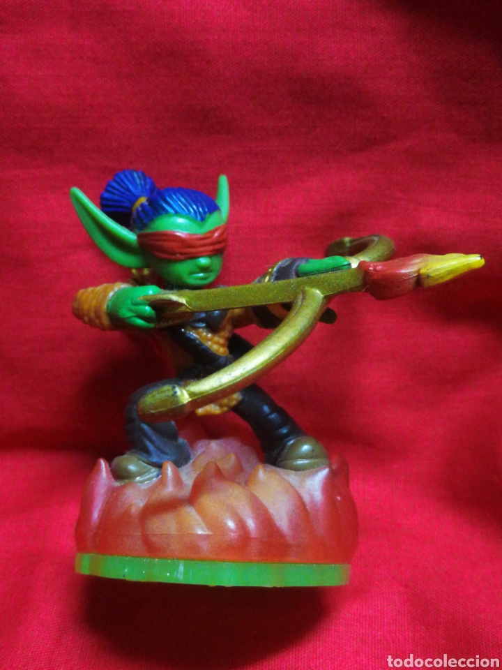 Figuras de goma y PVC: FIGURA SKYLANDERS, ACTIVISION 2011. - Foto 1