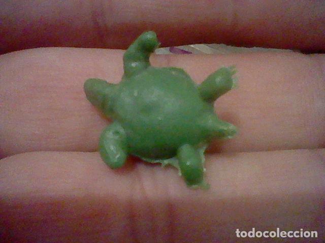 Figuras de goma y PVC: TORTUGA DUNKIN PL&Aacute;STICO MONOCROMO 2 CMS VERDE - Foto 2