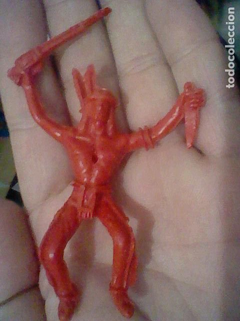 Figuras de Borracha e PVC: INDIO JINETE  FIGURA PLASTICO ROJO MONOCROMO VINTAGE 7CMS ALTO JECSAN REAMSA AGUJERO PECHO