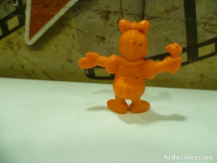 Figuras de goma y PVC: Figura de Daisy-COMO NUEVA - Foto 2