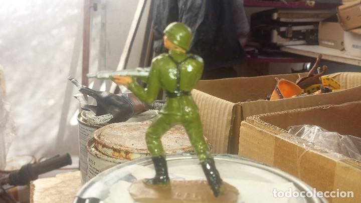 Figuras de goma y PVC: Soldado aleman - Foto 2