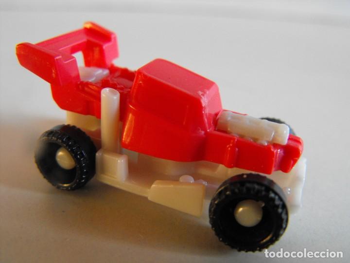 Figuras de goma Kinder: Coche KINDER - MATTEL EN 392 - Foto 1