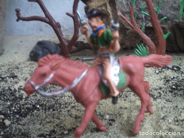 Figuras de goma y PVC: vaquero y caballo  de comansi - Foto 1