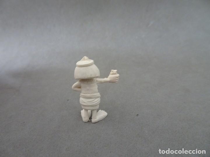 Figuras de goma y PVC: Dunkin figura Asterix blanco raro - Foto 2