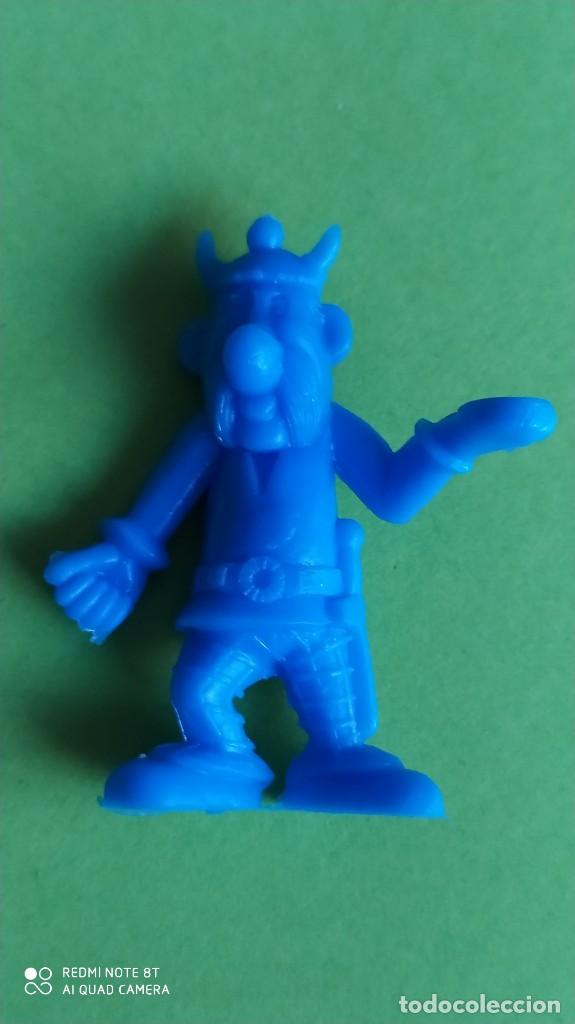 Figuras de goma y PVC: FIGURITA DUNKIN AXTERIX Y OBELIX - Foto 1