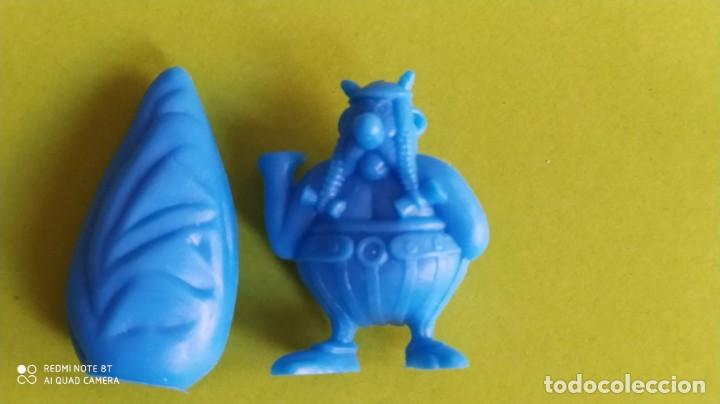 Figuras de goma y PVC: FIGURITA DUNKIN AXTERIX Y OBELIX - Foto 1
